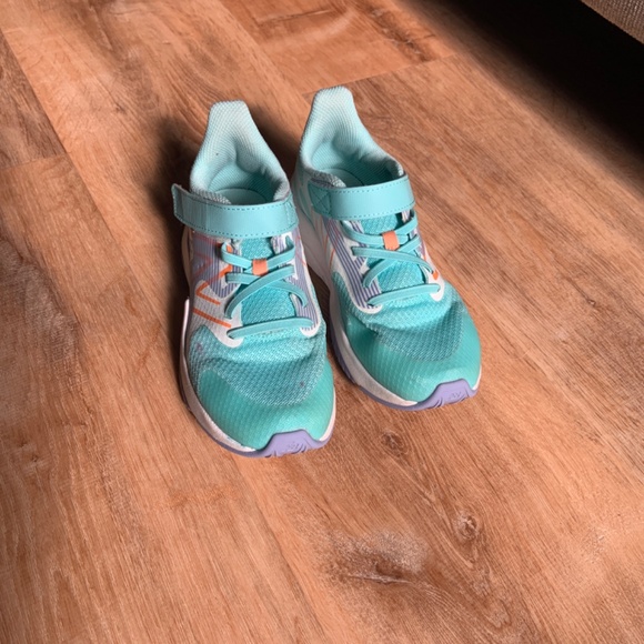 Girls New Balance rave run shoes size 3 - Picture 4 of 6